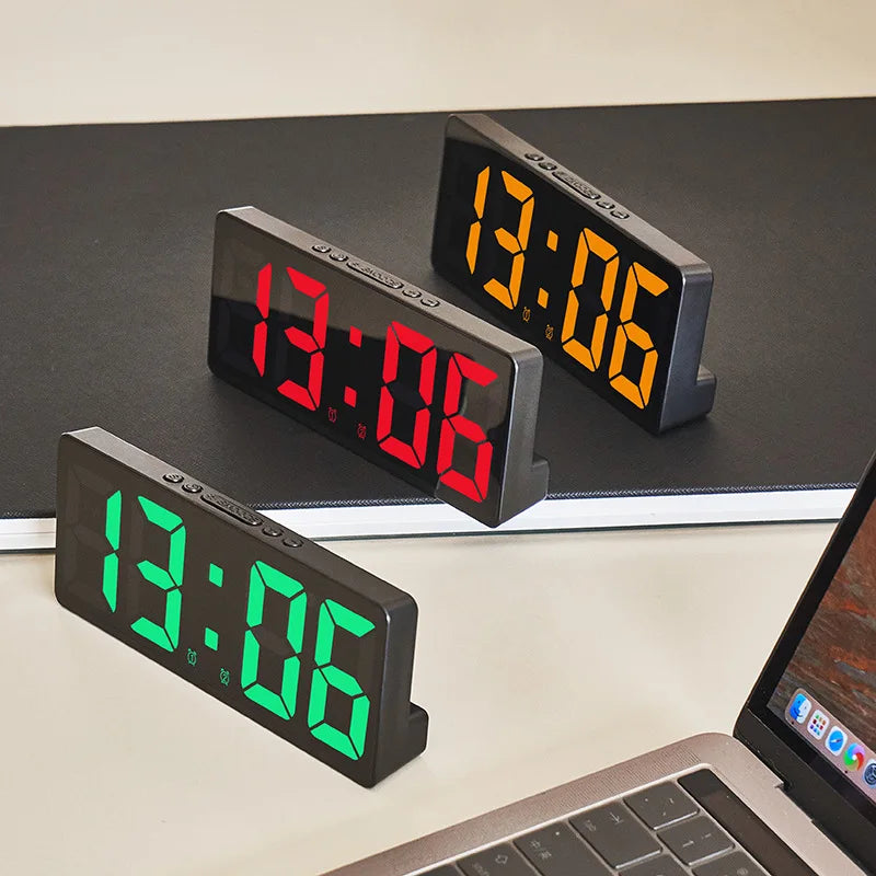 Réveil Digital LED Auto-Dim Température — Chambre