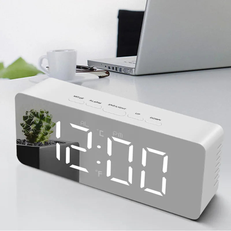 Réveil Digital LED Température — Chambre Bureau