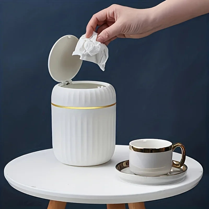 Mini Corbeille de Bureau avec Couvercle