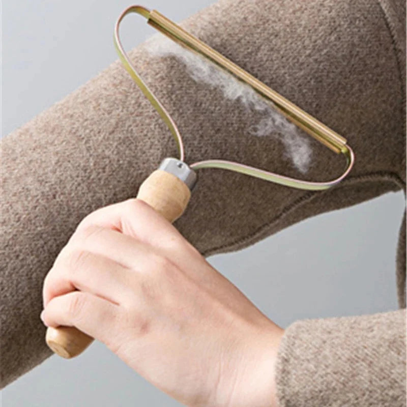 Rouleau Attrape-Poils Portable — Manche Bois Anti-peluches