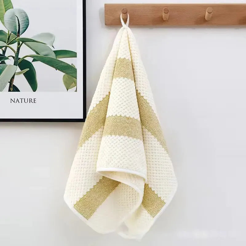 Serviette de bain coton — Douce, absorbante & multi-usages