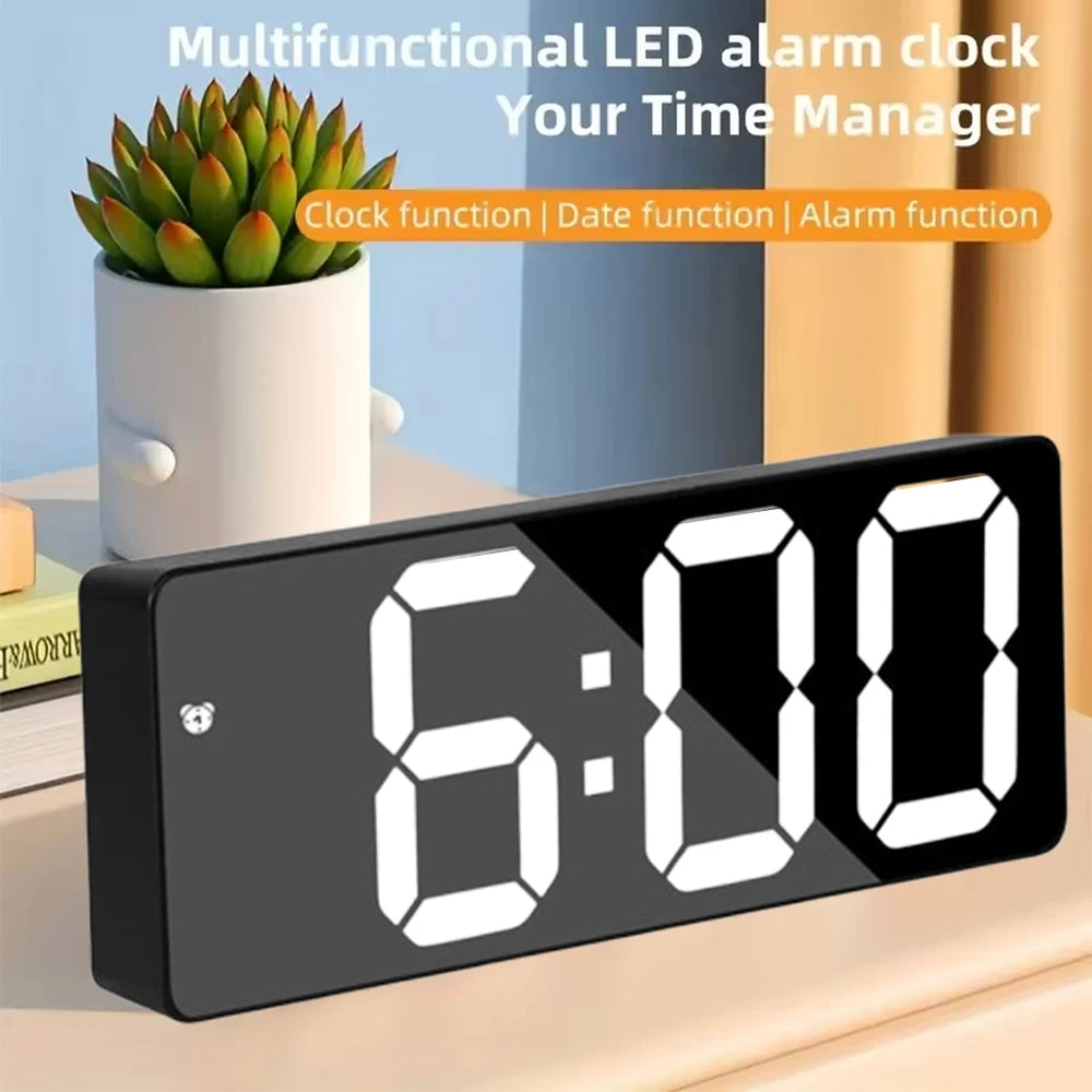 Réveil Digital LED Auto-Dim Température — Chambre